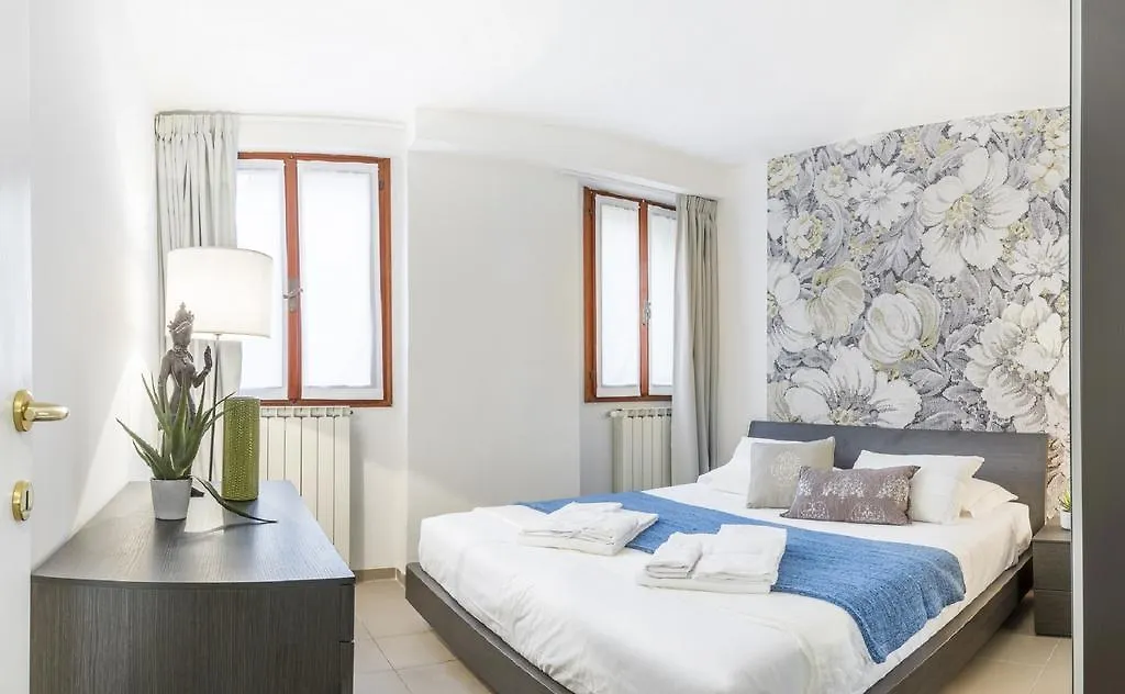 Apartment Grand Palace Venice Canal View Italy